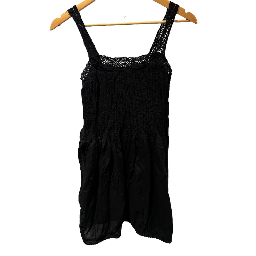 Aritzia Wilfred La Boheme Black Dress Pleated Sleeveless Crochet Trim Size XS